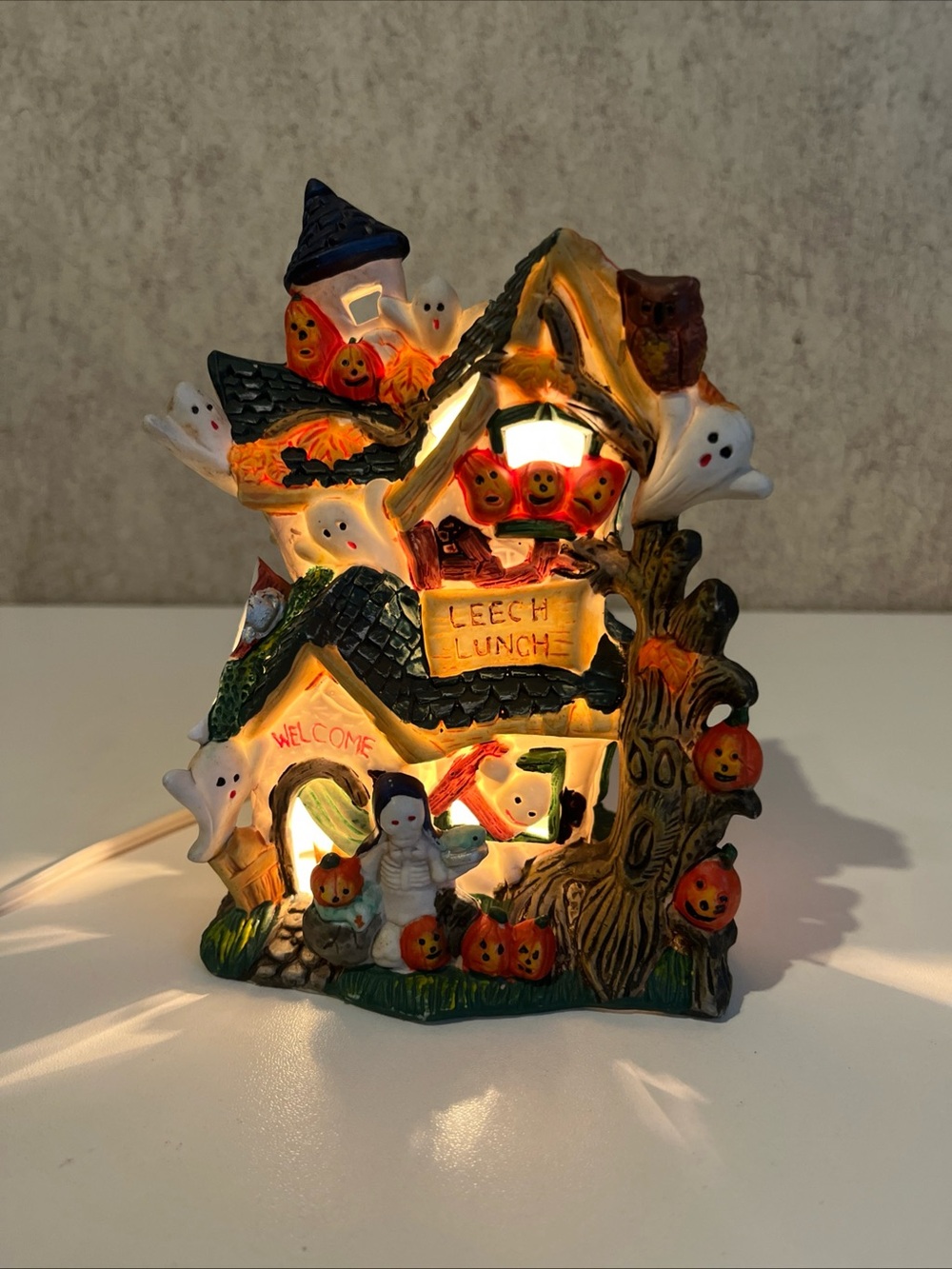 Vintage Spooky Hollow Halloween Lighted Haunted House Leech Lunch Ceramic Works